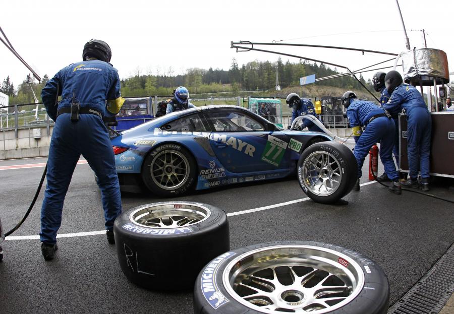  Porsche 911 GT3 RSR 2012 года  (фото 354 из 429)